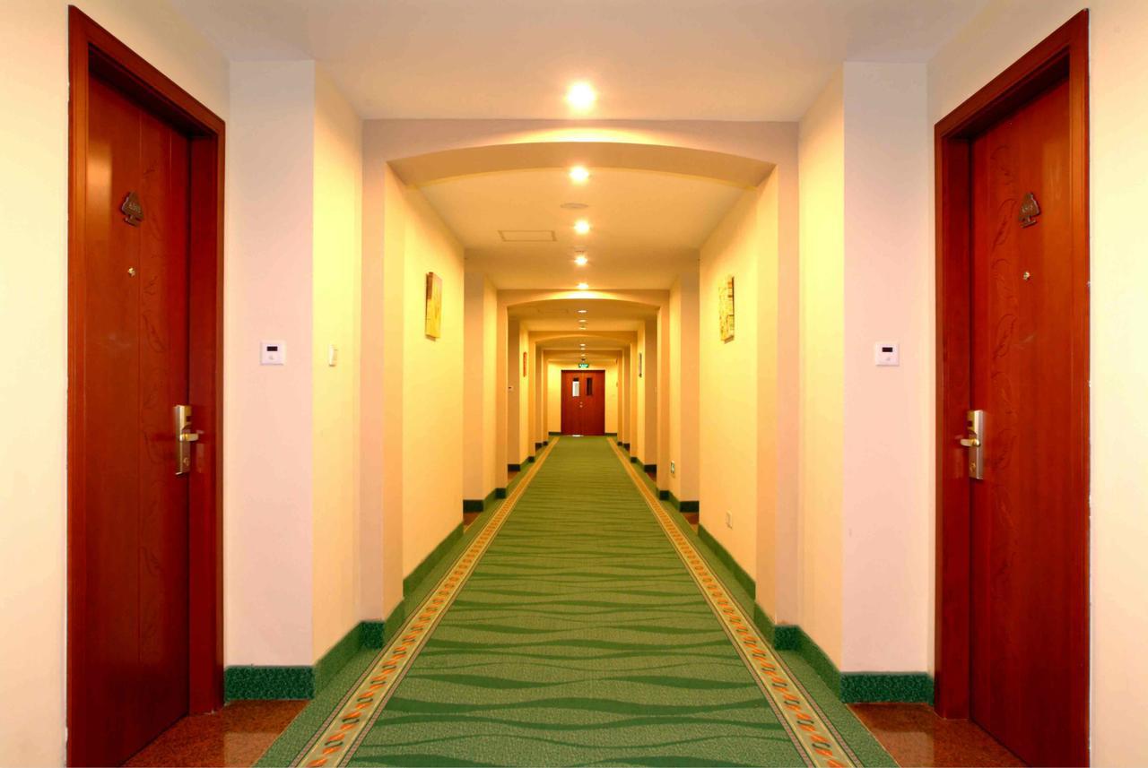 Greentree Inn Beijing Daxing Huangcun Qingyuan Road Metro Station Express Hotel Exterior photo